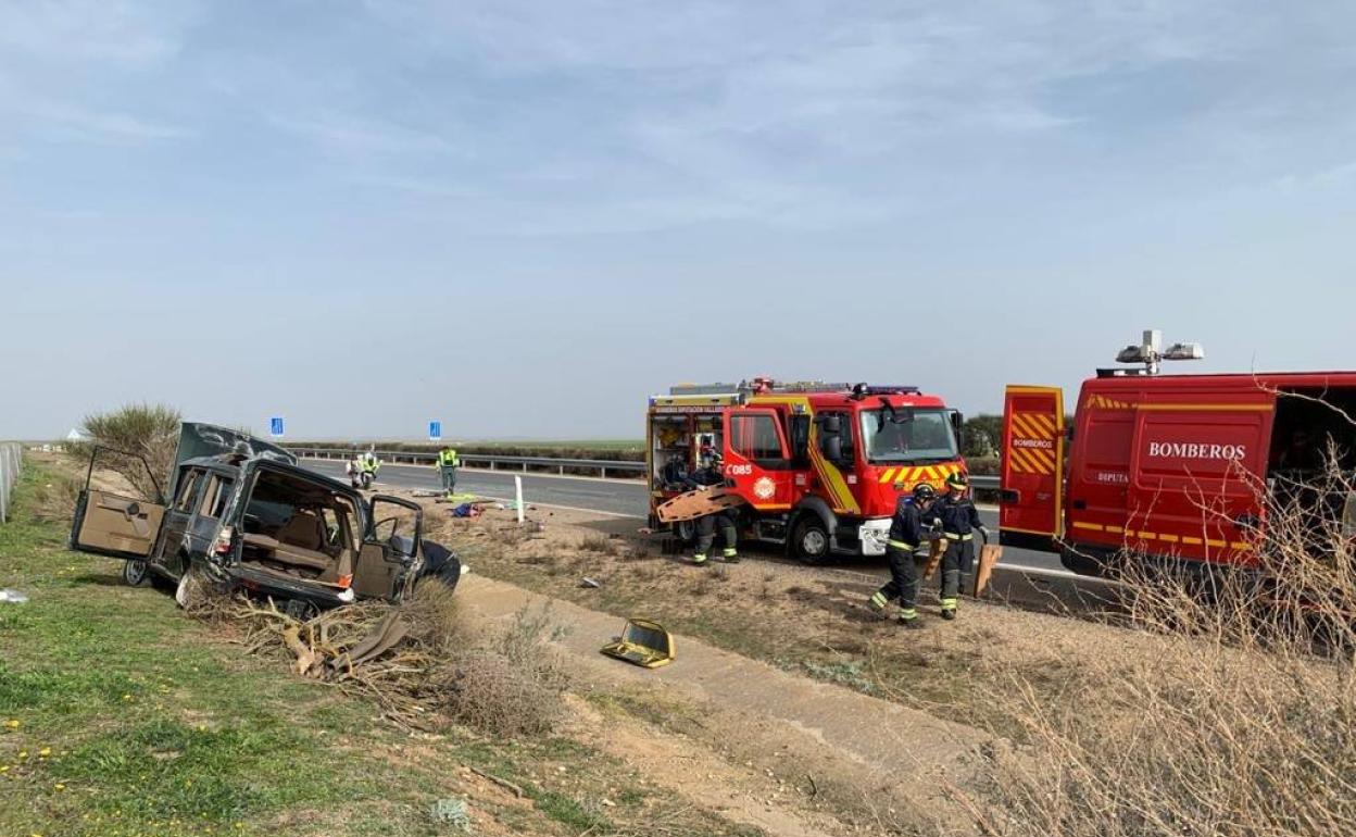 Herido un joven de 22 años que quedó atrapado tras un accidente de